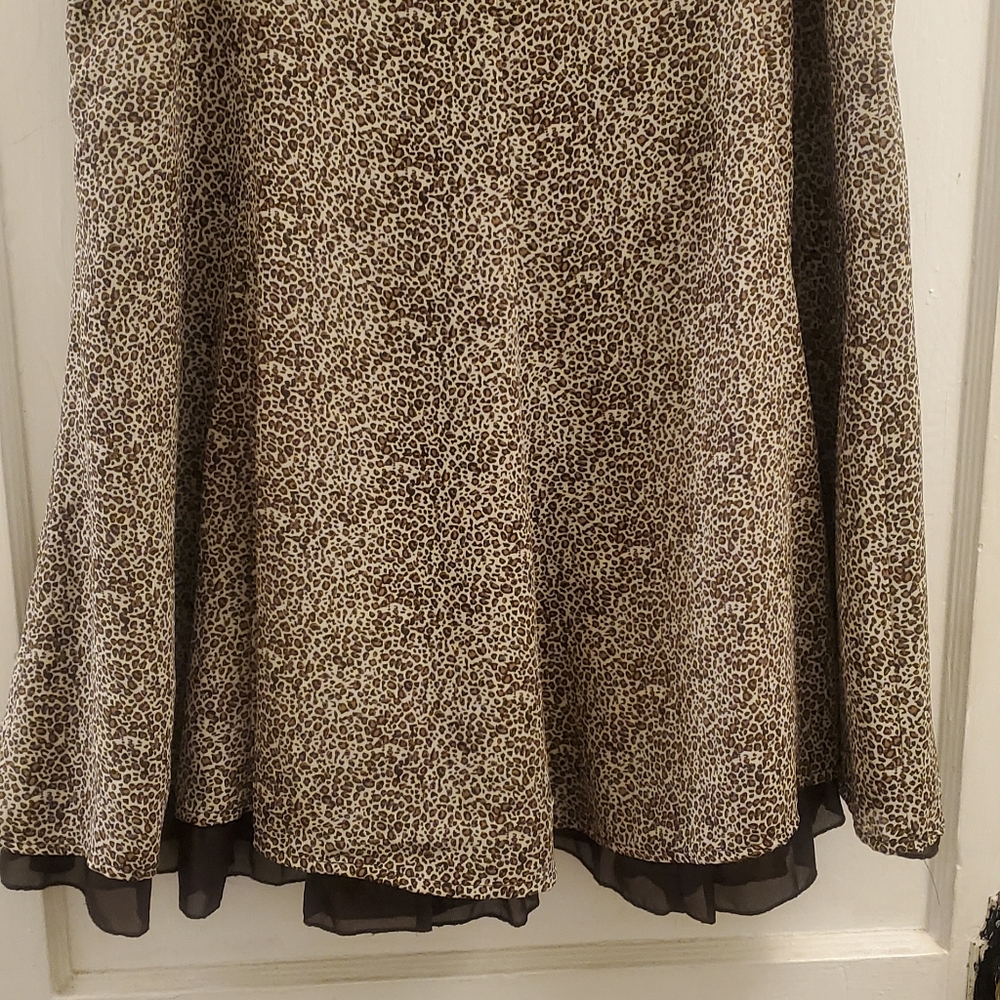 Dress with zipper closure